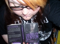 caught-reading-18