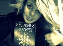 caught-reading-41