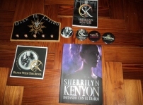 Pins, book and gift 3 meeting fans Argentina